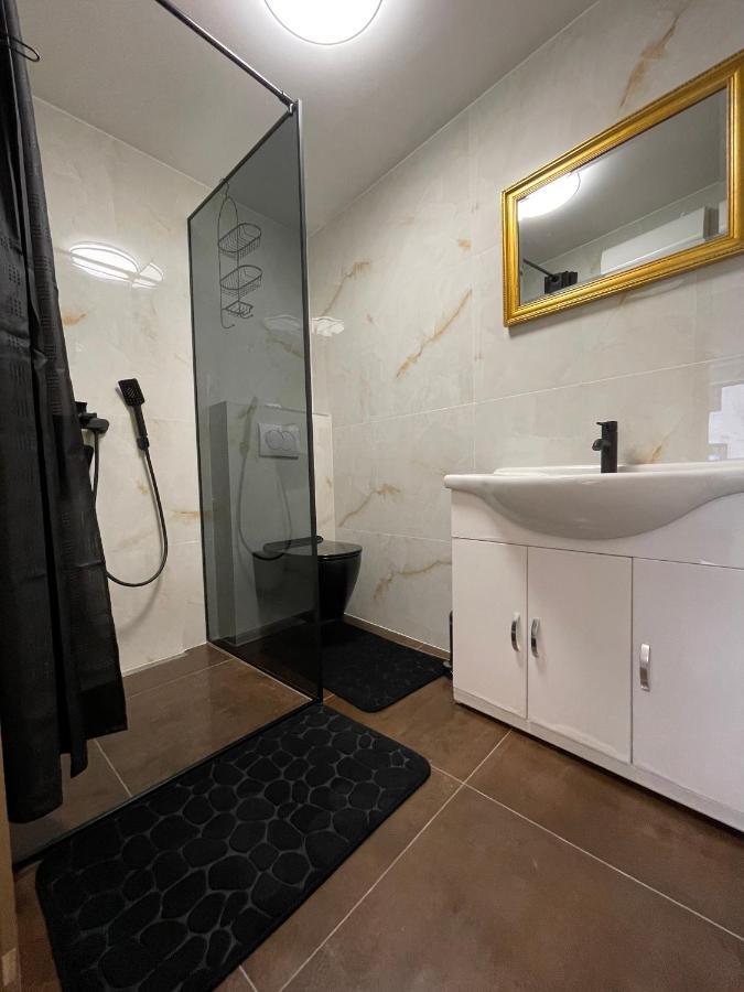 Tequila Apartments (Adults Only) Zadar Exterior photo