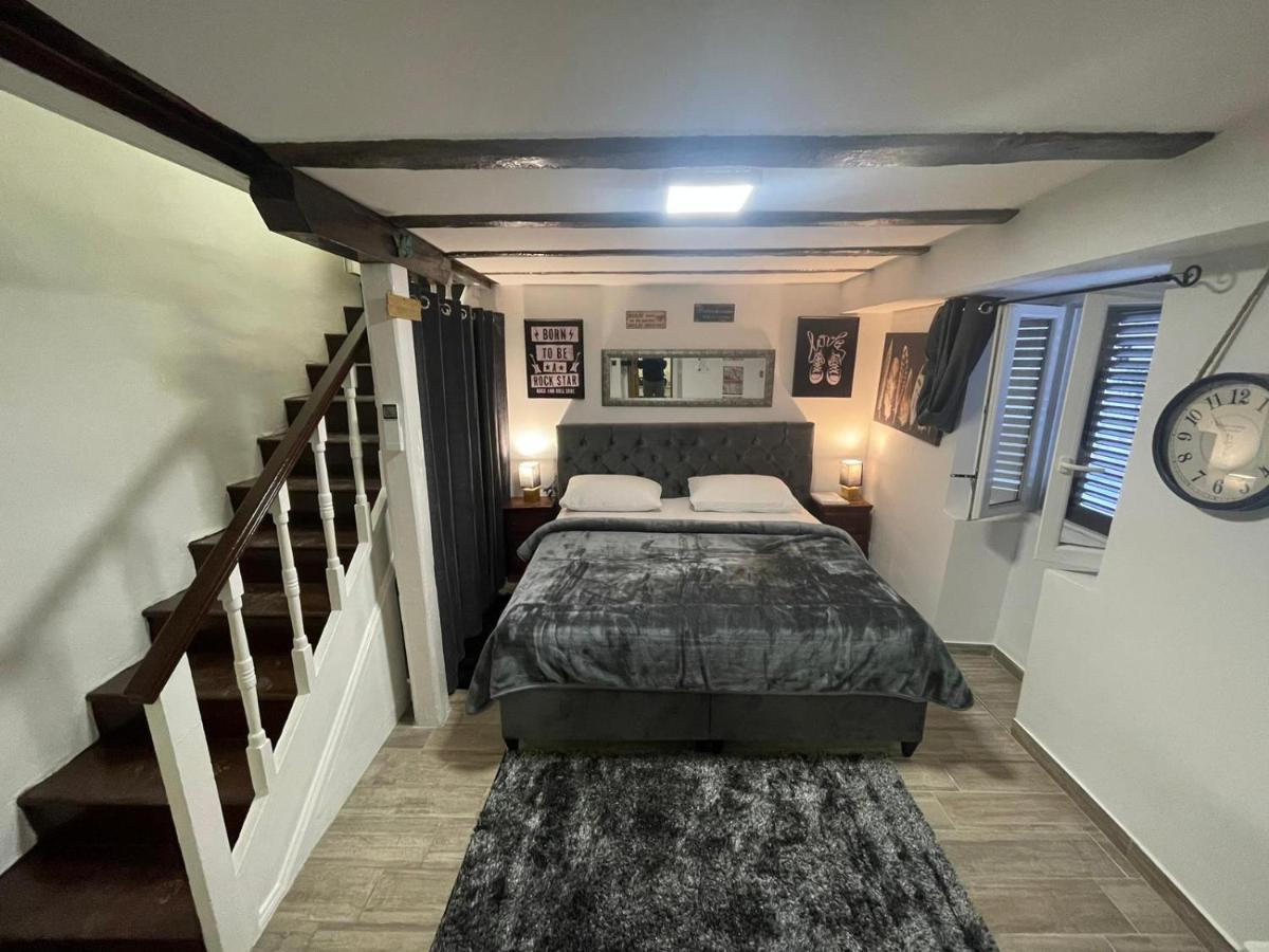 Tequila Apartments (Adults Only) Zadar Exterior photo
